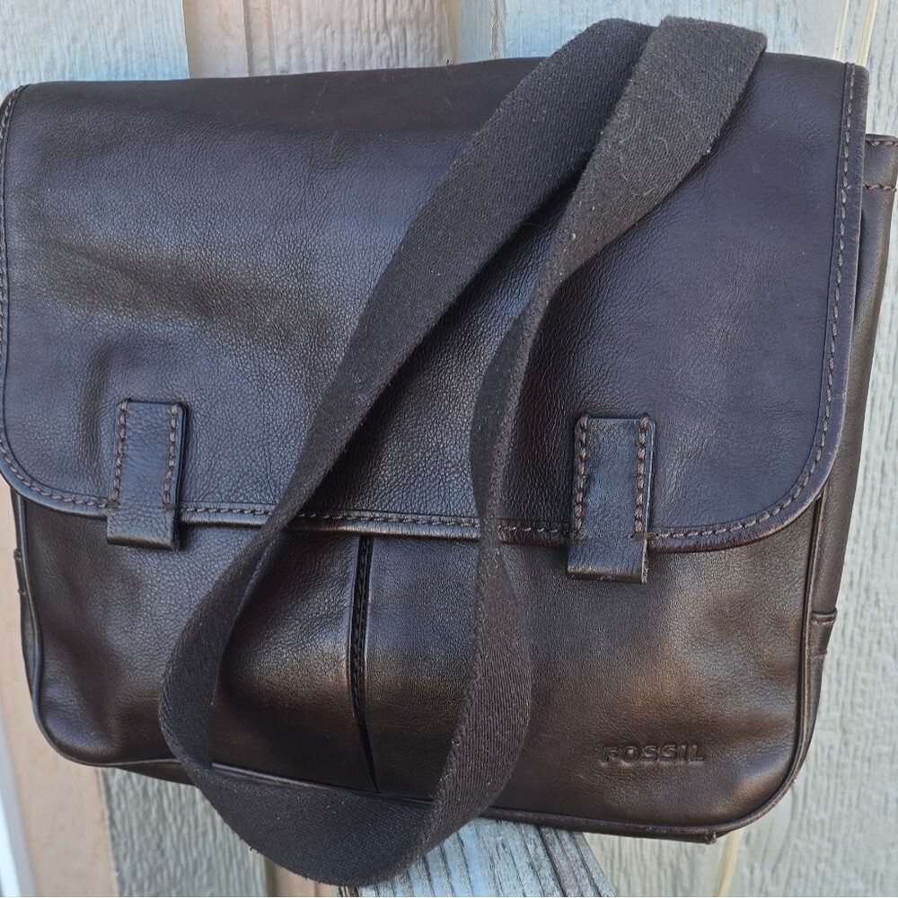 Fossil Leather Crossbody Messenger Bag | Dark Brown Vintage Style Unisex